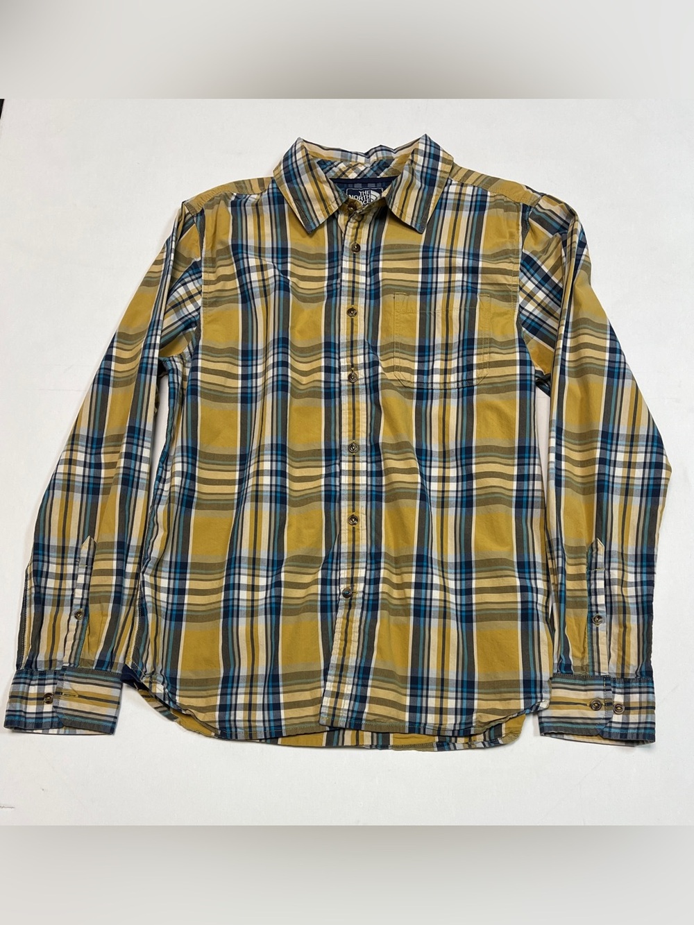 The North Face Men’s Medium Button Up Shirt Plaid Outdoor Hiking Casual